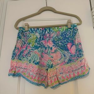 Lilly Pulitzer 5” Katia Shorts - Women’s Size M